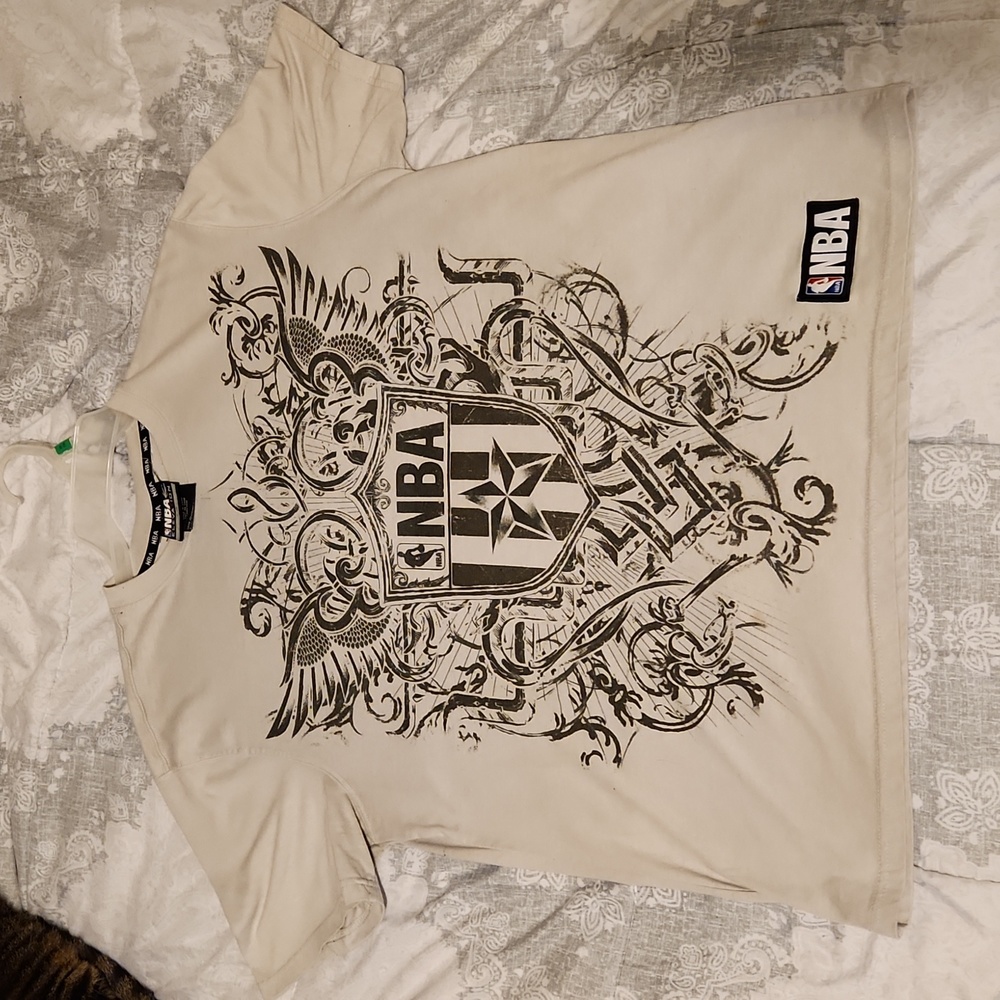 NBA Elevation Gray Full Crest Shield Logo Graphic T-Shirt Vintage Y2K